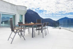 VILLANA Esstischgarnitur, Silber/schwarz, Alu / FSC-Akazienholz, Ausziehtisch 150/200 Cm, 4 Stapelsessel, 2 Hochlehner