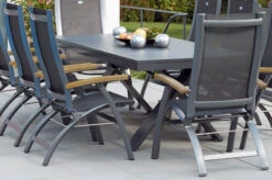 HARTMAN Sondermodell Xanadu / Primo Sitzgruppe, Xerix/natur, Alu/Teak/Glaskeramik, 10 Multipo, 220/280x100cm, X-Gestell, FSC-Teak Armlehnen -Dopple Geschaft 23336 4.jpg