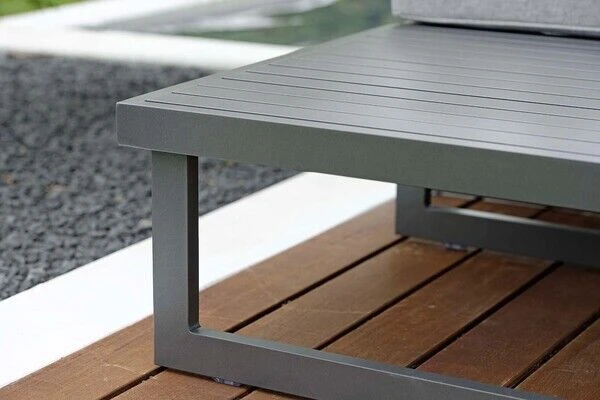 STERN Holly Beistelltisch/Hocker, Anthrazit, Aluminium, 72x72cm, Quadratisch 5 STERN Holly Beistelltisch/Hocker, Anthrazit, Aluminium, 72x72cm, Quadratisch – Bild 3